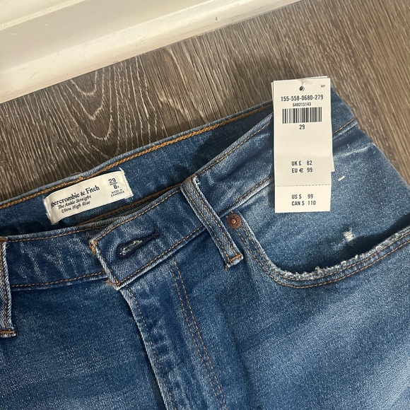 NWT Abercrombie Curve Love Straight Ankle Jean - Picture 2 of 3